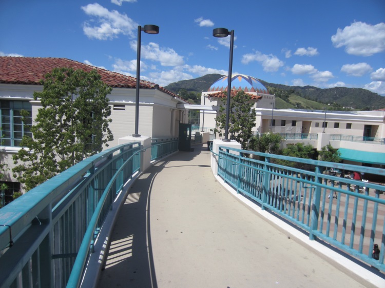 GCC pathway to Science Center from Library