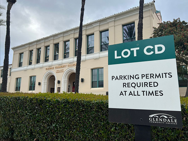 Wayfinding Project: Parking Signs Installed