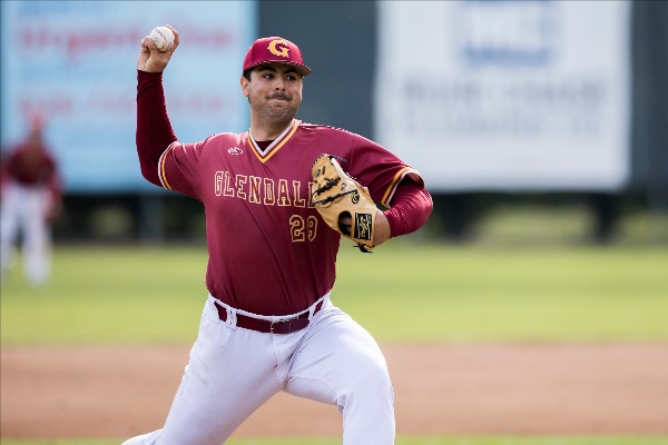 Baseball Team Beats PCC in First Round of Playoffs